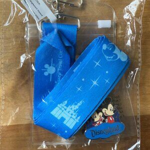 Walt Disney Travel Company Disneyland Lanyard w/ Pouch & Mickey Minnie Pin (New)